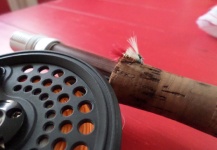  Mira esta fotografía de atado de moscas para Trucha arcoiris de Nacho Renard – Fly dreamers