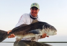 Michael Leishman 's Fly-fishing Pic of a Black Drum – Fly dreamers 