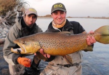  Fotografía de Pesca con Mosca de von Behr trout por Gaston Ambrosino – Fly dreamers 