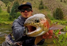  Fotografía de Pesca con Mosca de Trucha arcoiris por Daniel Macalady – Fly dreamers 