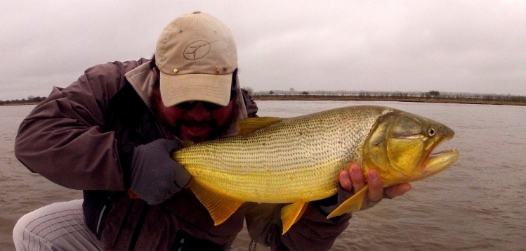 Arroyo Seco y un debut del pescador con su primera captura de Dorado. 