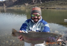  Situación de Pesca con Mosca de Trucha arcoiris – Por Guillermo Hermoso en Fly dreamers