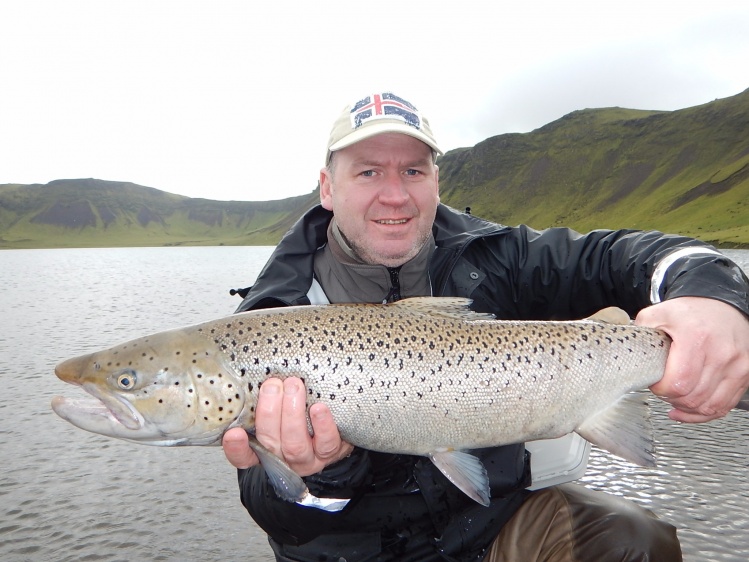 Lake Heidarvatn in Iceland - Sea trout.
www.anglers.is