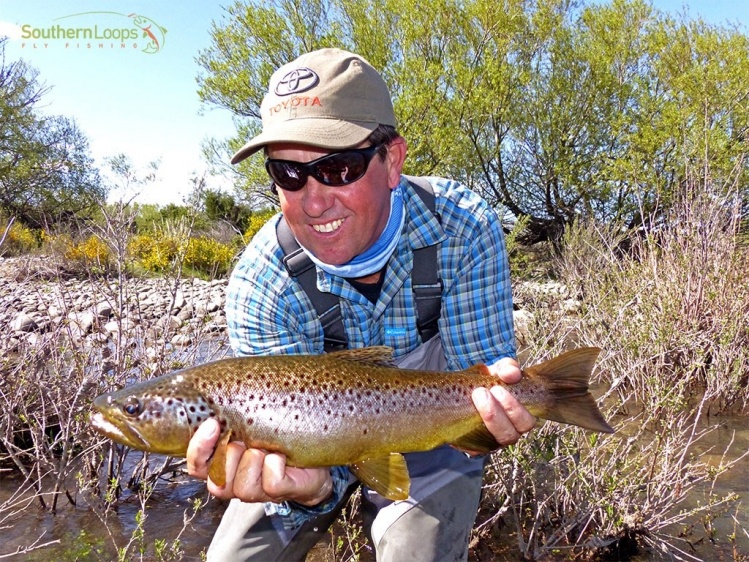 Great fishing on the Chimehuín River during our first float trips!! We hope to have a great 2015-16 season! 