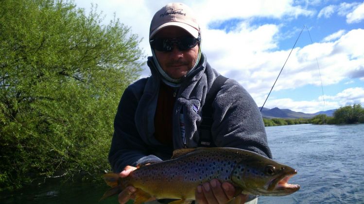 Marron delLimay superior, con una Leonis en deriva