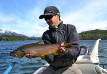 Karim Jodor landed this Loch Leven trout German in Laguna Larga - Fly Fishing - Fly dreamers 