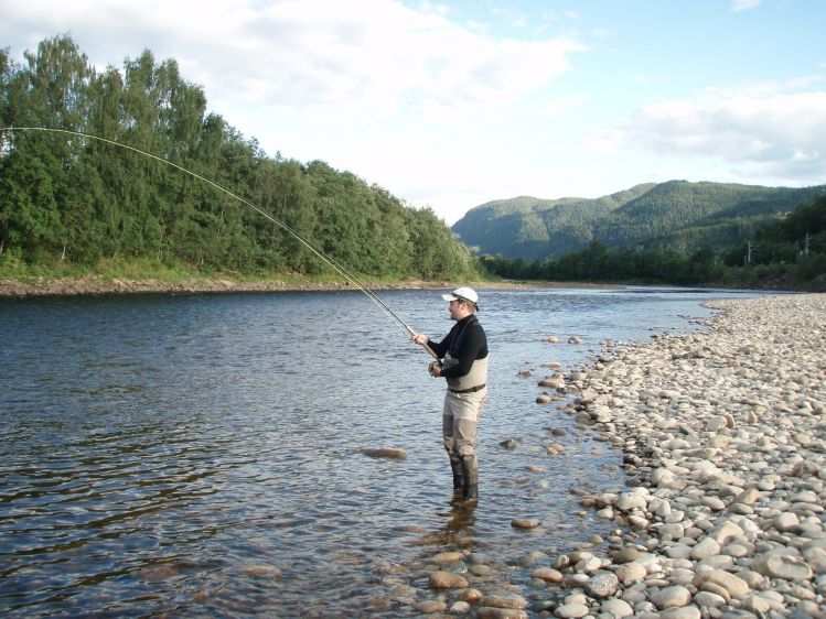 Gaula Flyfishing Lodge in Norway - Stasjonshölen pool is one of the most productive salmon pools of the Gaula River