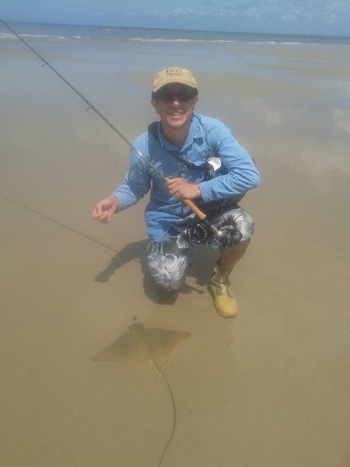 Viento norte agua tapada y salió este chucho por suerte era chico