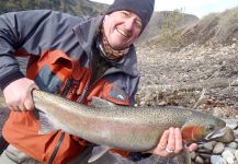  Interesante Situación de Pesca con Mosca de Steelhead – Imagen por Scott Marr en Fly dreamers