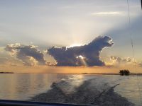 Atardeceres espectaculares en Paso de la Patria.