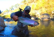  Genial Situación de Pesca con Mosca de Trucha arcoiris – Fotografía por Juan Antonio Pérez Figueroa en Fly dreamers