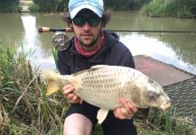  Fotografía de Pesca con Mosca de Hypophthalmichthys molitrix por Will Robins – Fly dreamers 