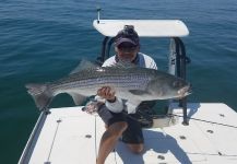  Interesante Situación de Pesca con Mosca de Striper – Fotografía por Chanan Chansrisuriyawong en Fly dreamers