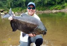  Situación de Pesca con Mosca de Pacú– Foto por Hugo Tello en Fly dreamers