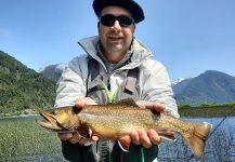  Fotografía de Pesca con Mosca de Brookies por Matapiojo  Lodge | Fly dreamers 