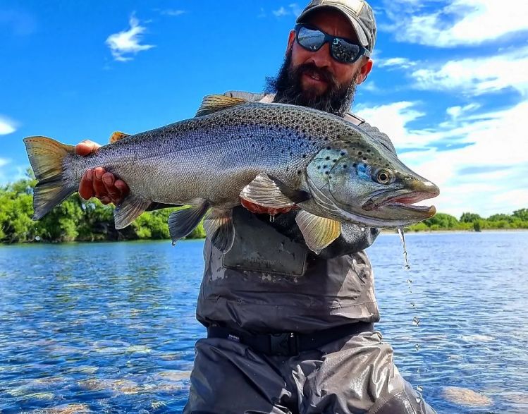 Middle Limay River.  A river that keeps these surprises at any time of the season
