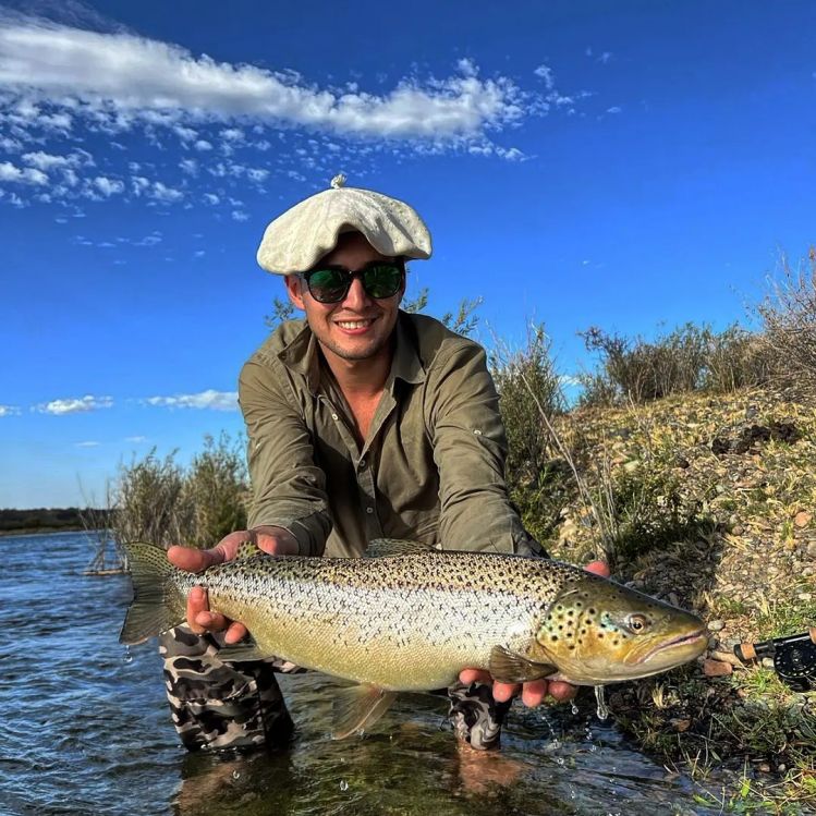 Excelente pesca el día sábado, río con mucha agua.
Los clientes más que satisfechos con 3 capturas muy importante. 
Fechas disponibles para el mes de Abril y Mayo.