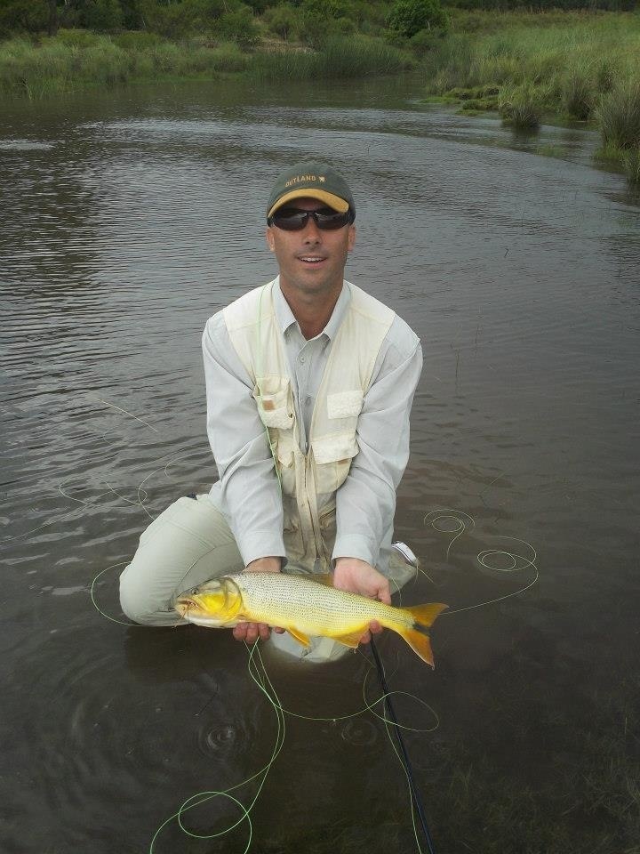 Muy lindo día de pesca con condiciones adversas del rio los guias de Malabaricus Fishing Destinations dieron todo para poder cobrar una pieza ese día!!!