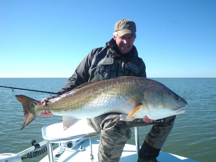 Mark Cowan of Pescador Solitario Flyfishing with a giant 40+ lb Louisiana red landed on the Horizon II 9wt. Definitely one for the lifetime highlight reel - congrats Mark!