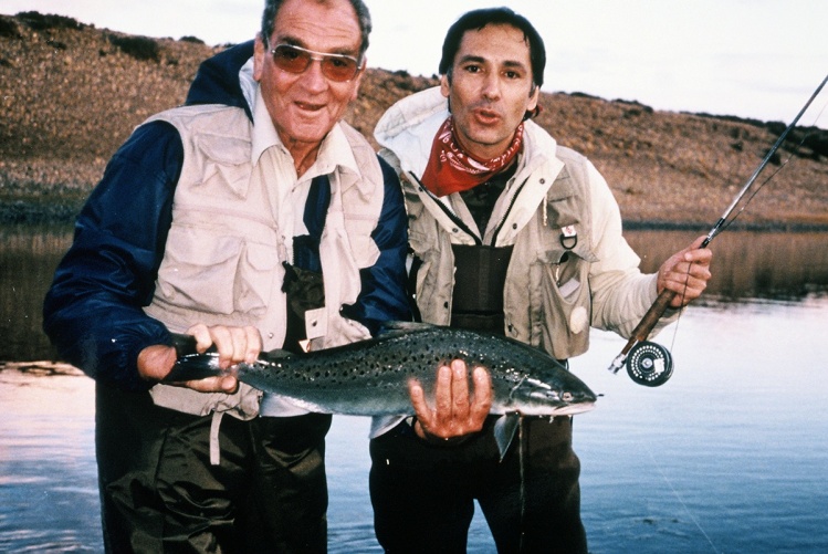 Recuerdos imborrables, con Jorge Donovan y Sindo Fariña ,en el río Rio Gallegos haciendo una producción de fotos de Jorge Donovan.