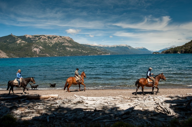 Horse Riding, traful lake - Arroyo Verde Lodge