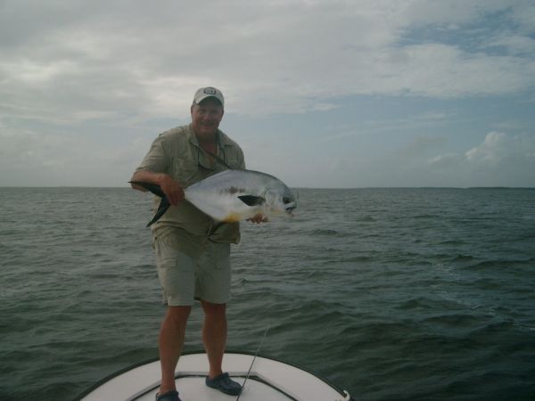 Tarpon Caye 's Fly-fishing Pic of a Permit – Fly dreamers 