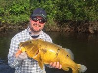 Jeremy with the biggest of the trip 15,5 pounder