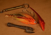 BULKHEAD BUCKTAIL DECEIVER